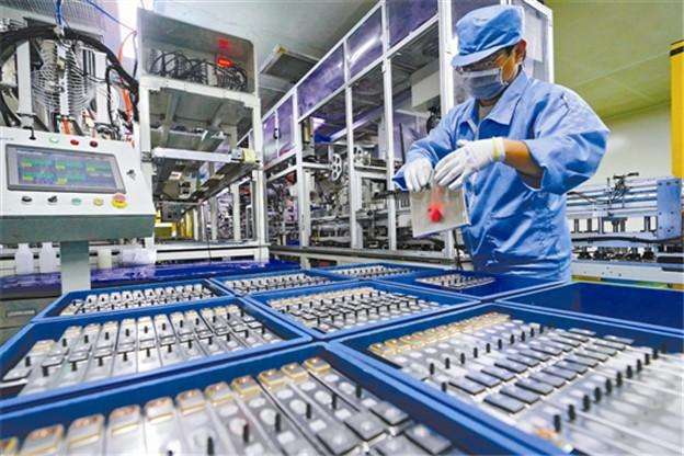 擬投資15億元建設(shè)硅碳負(fù)極、添加劑等鋰電材料項(xiàng)目
